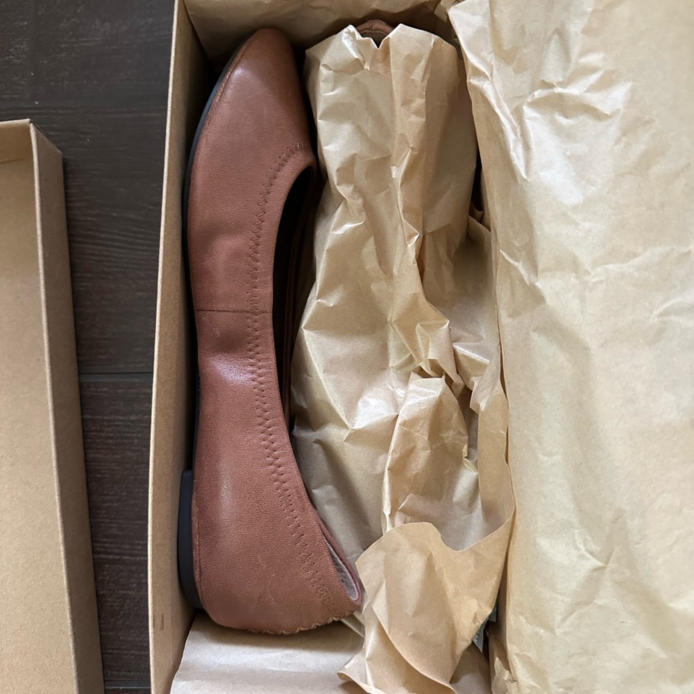 Lucky Emile Leather Flats